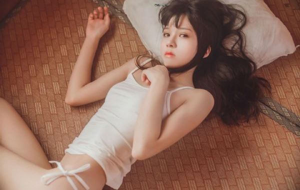 不系红扣的女孩完整版