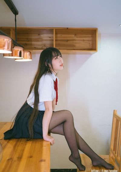 卿本佳人在线看