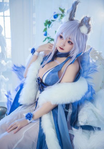 春潮浪漫海棠红