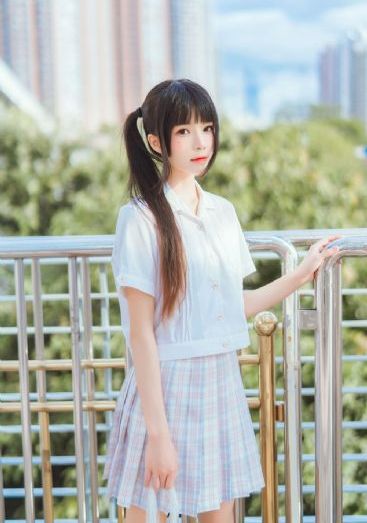 从天而降的少女