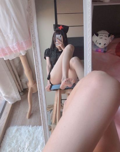红色比基尼电影