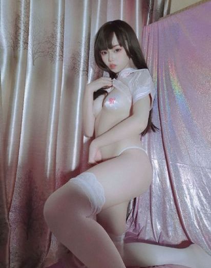 激战的后厨