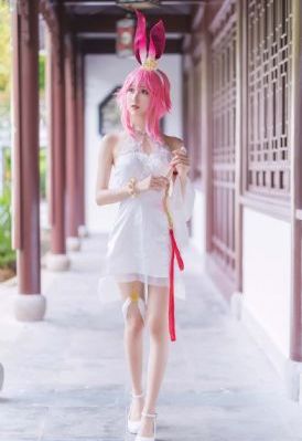 善解人意的秘书